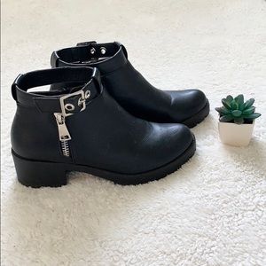 NASTY GAL ANKLE BOOTS